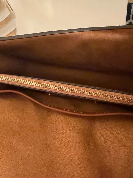 Like New Coach Beat Shoulder Bag - Picture 11 of 11